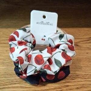 Cherry Print Scrunchie Set